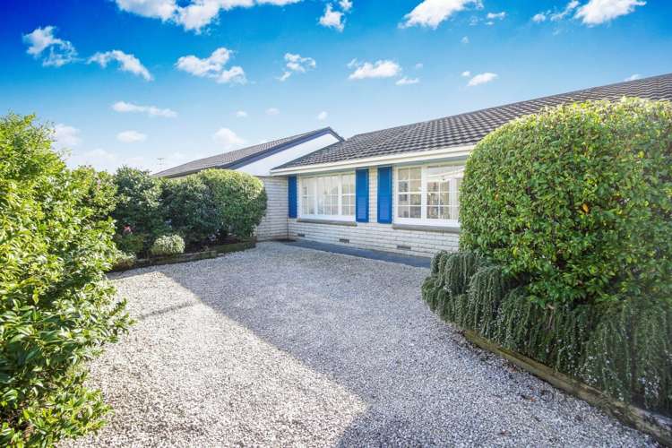 2/10 Alana Place Mount Wellington_18