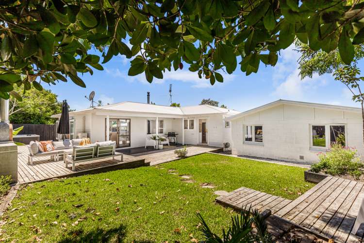 63 Stottholm Road Titirangi_24