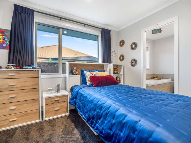 5 Boyce Cres Cambridge_17