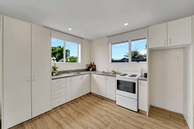 8 Charlotte Lane Woolston_3