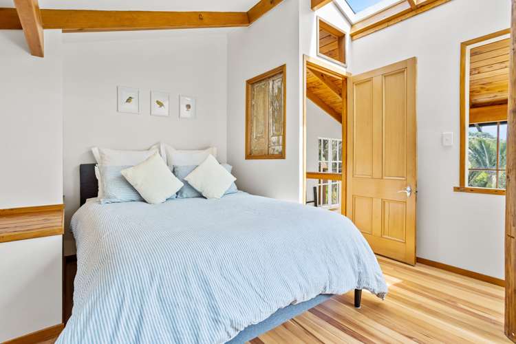 55 Rayner Road Piha_9