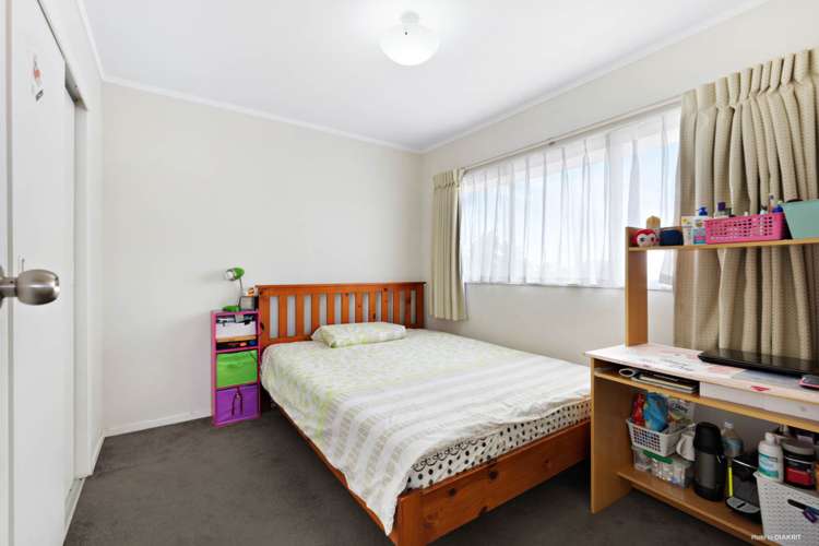 3/7 Roslyn Road Mount Wellington_3