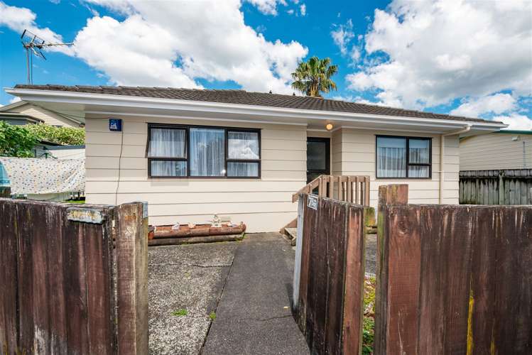 2/73 Tabitha Crescent Henderson_18