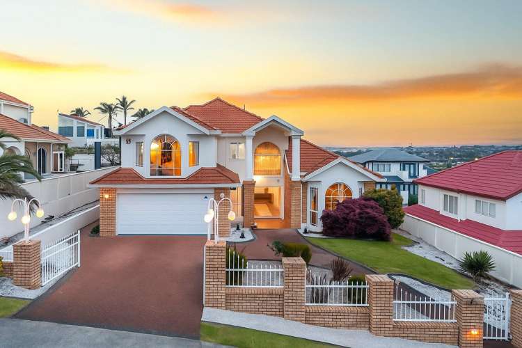 35 McCahill Views Botany Downs_38