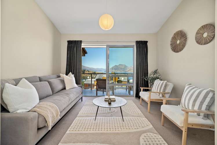 8 Stone Ridge Place Queenstown_10