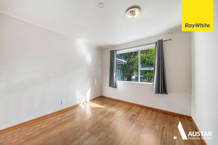 42 Derwent Crescent Titirangi_5