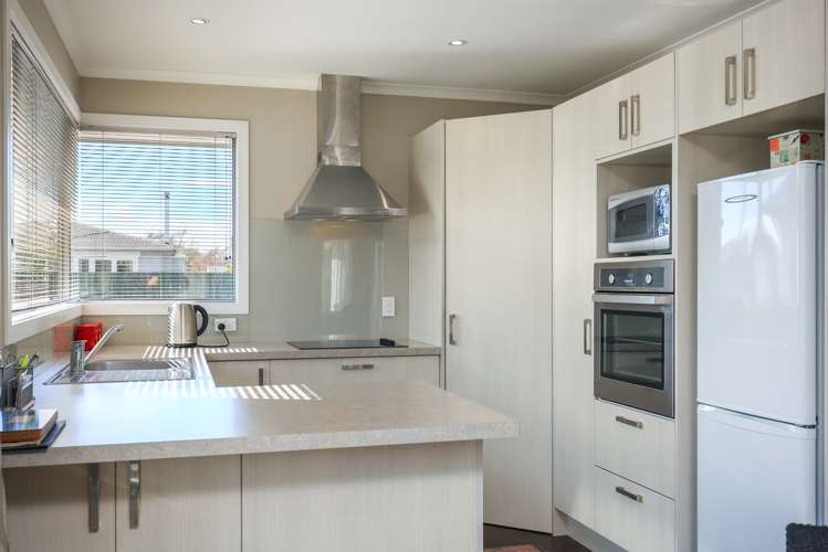 22a Elzy Street Blenheim Central_12