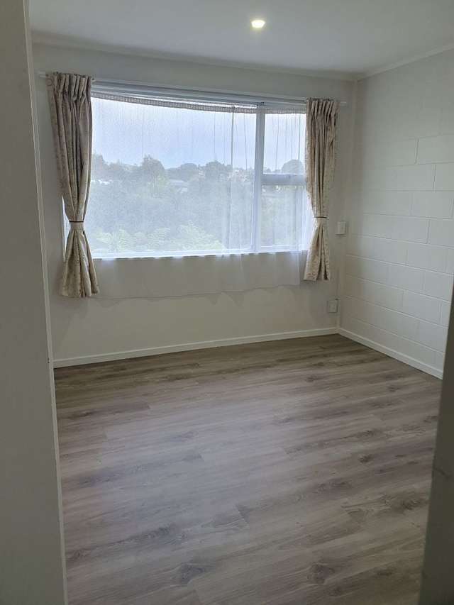 5B Oates Road Glen Eden_3