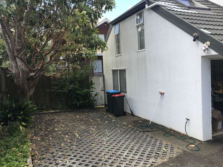 2/319 Mount Albert Road Wesley_1