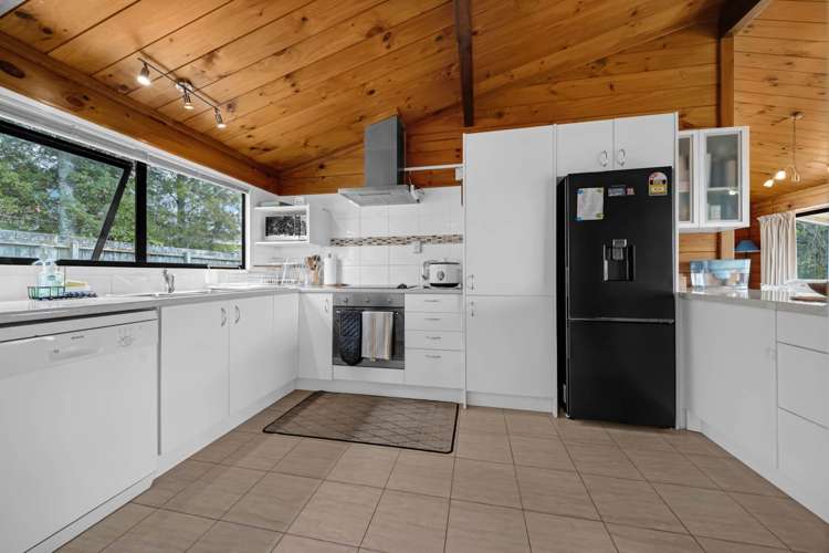 10 Kitewao Street Northcote_7