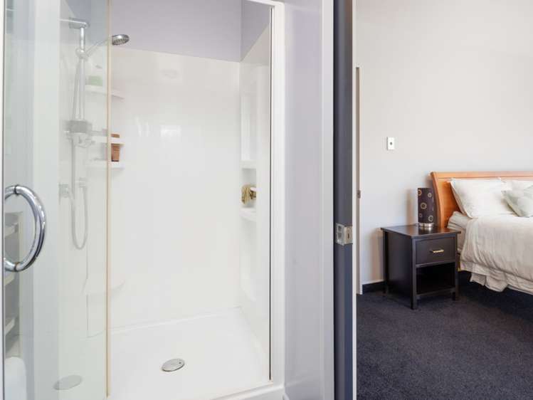 8 Edgewater Place Rarangi_10