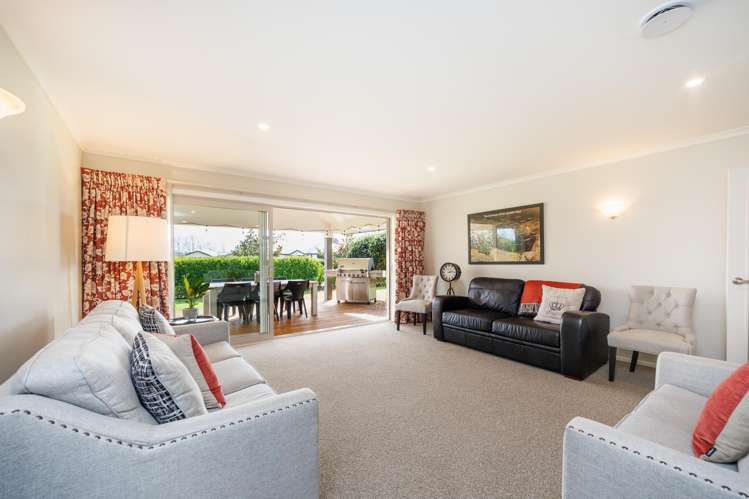 25 Roots Street East Feilding_16