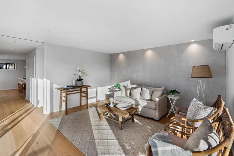 1/164 Soleares Avenue Mount Pleasant_6