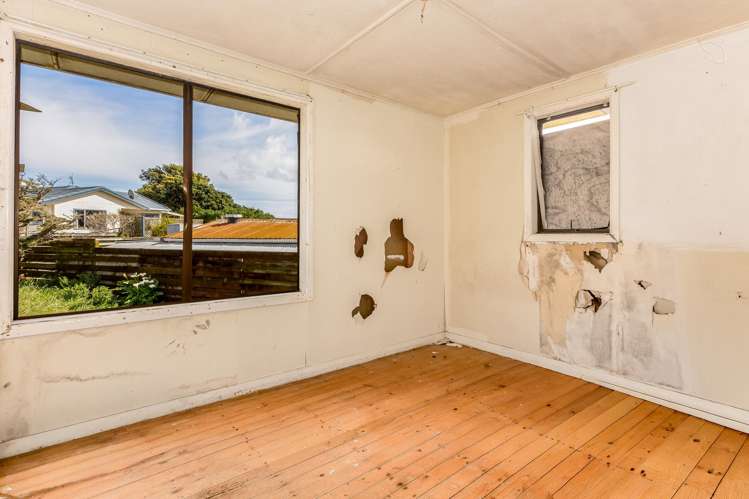 44 Matatiro Street Titahi Bay_14