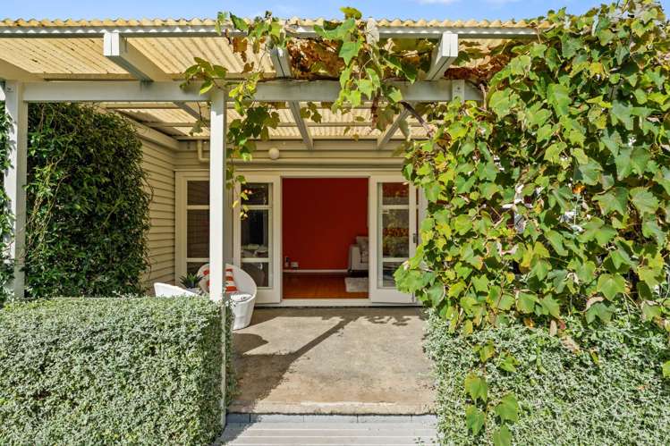 76 Mount Smart Road Onehunga_10