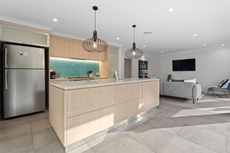 5 Munford Lane Riverhead_23