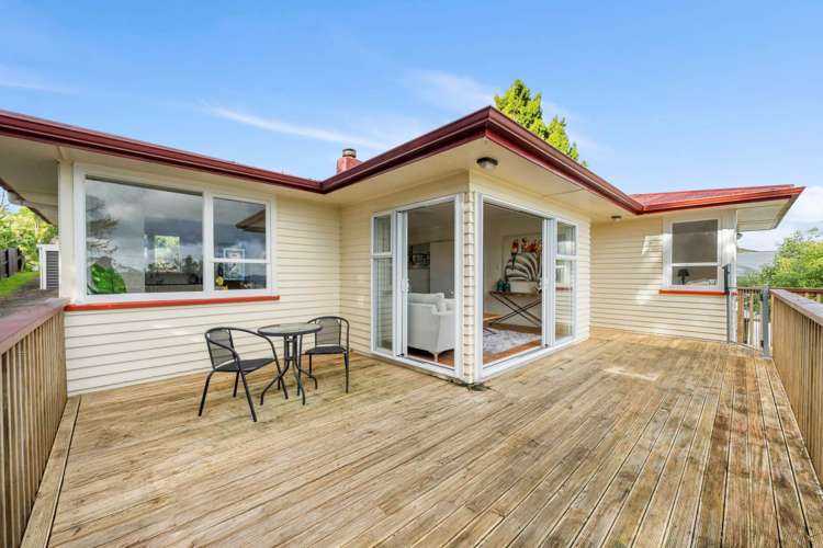3 Marie Crescent Te Atatu South_11
