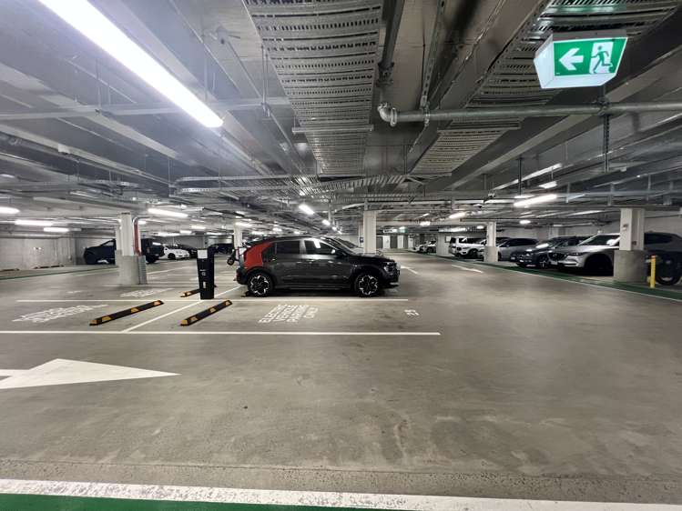 2/10 Madden Street Auckland Cbd_11