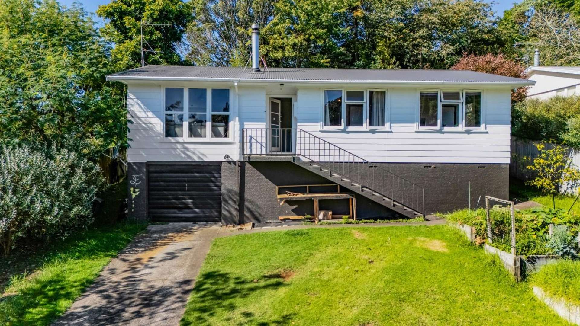 13 Brixham Place Merrilands_0