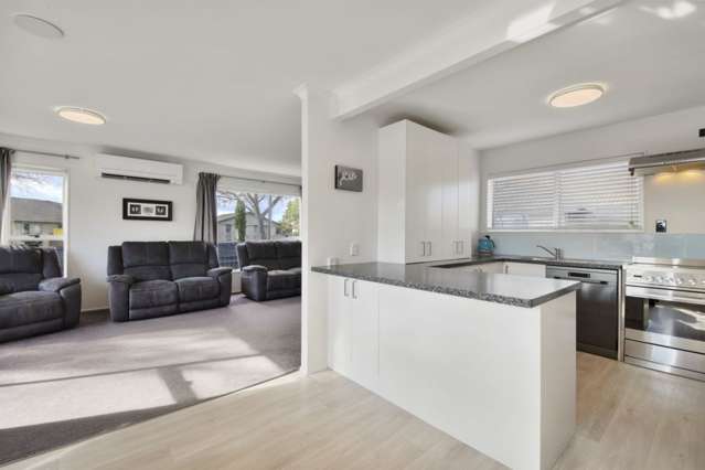 80 Lowry Avenue Redwood_1