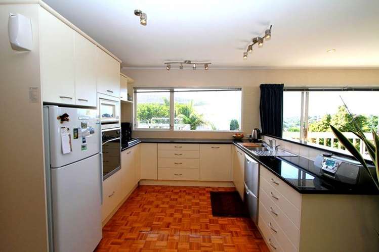 28 Haseler Crescent Mellons Bay_2