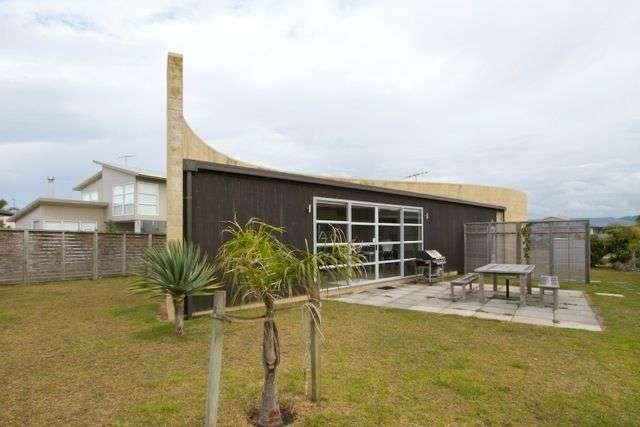 154 Sands Crescent Matarangi_1