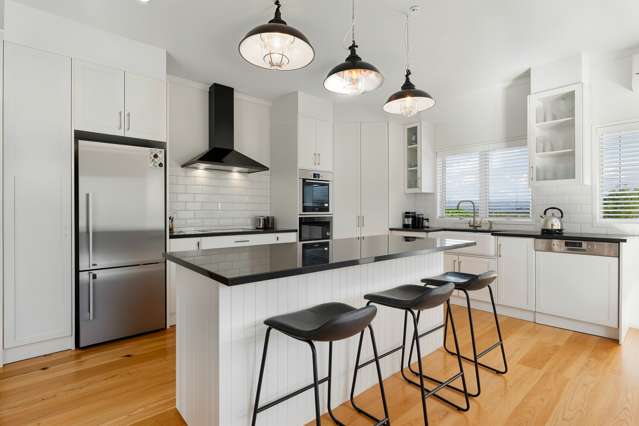 312 Birdwood Road Massey_3