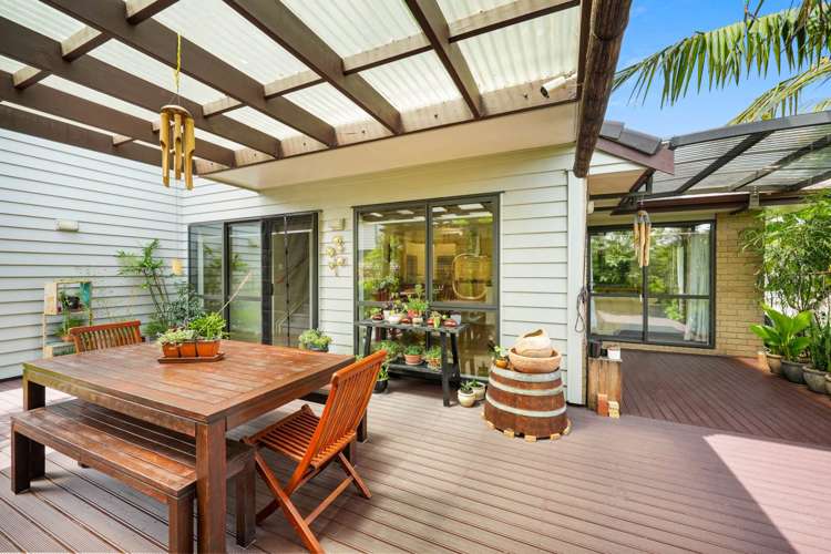 214 Kyle Road Greenhithe_14