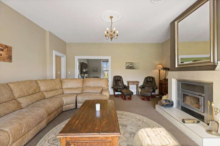 307 Larcombs Road Weedons_10