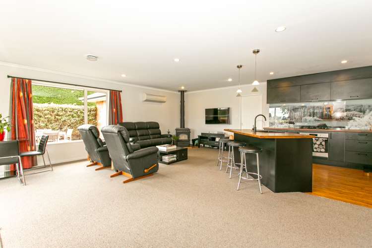 759 Somerton Road Chertsey_3