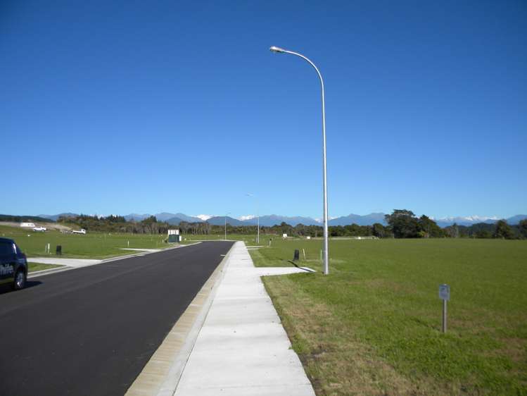 5/155 Hau Hau Road Hokitika_10