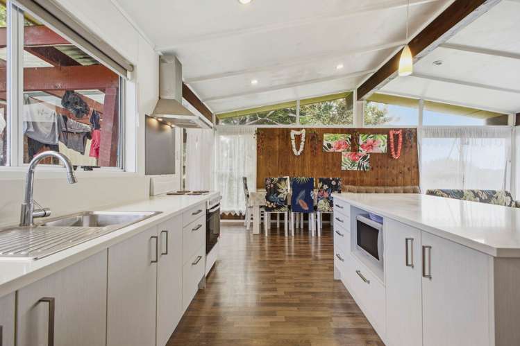 4 Hewlett Road Massey_11