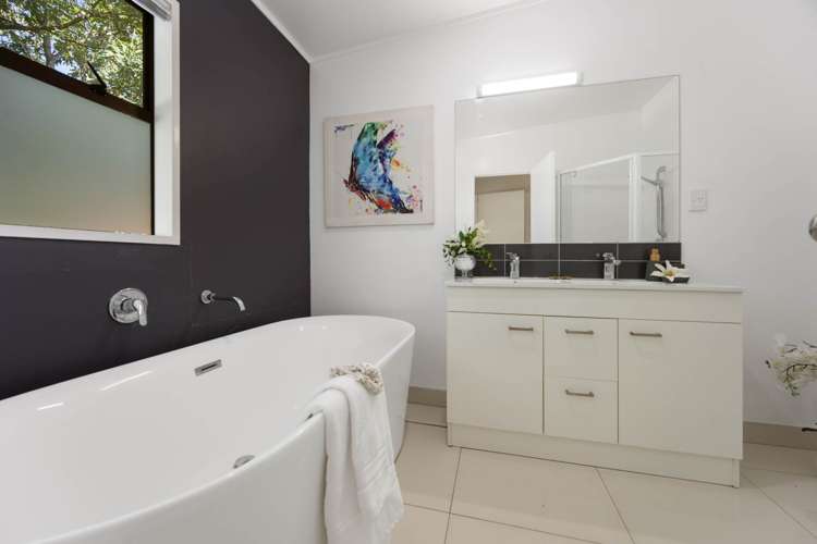 57 Hill Road Hill Park_15