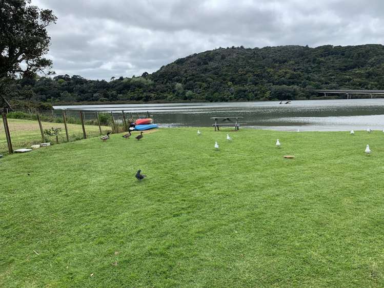 1g/25 Weranui Road Waiwera_15