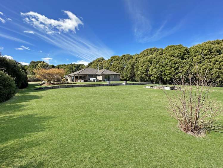 12 Lacebark Drive Kinloch_37