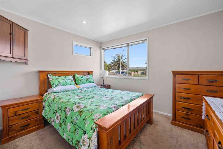 16 Neems Place Manurewa_11