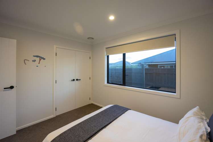 12 Huffington Place Feilding_17