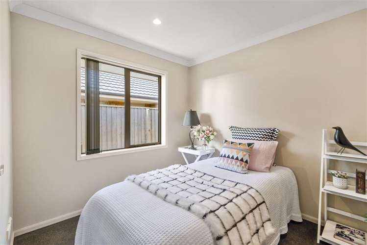 27 Little Oaks Drive Yaldhurst_11