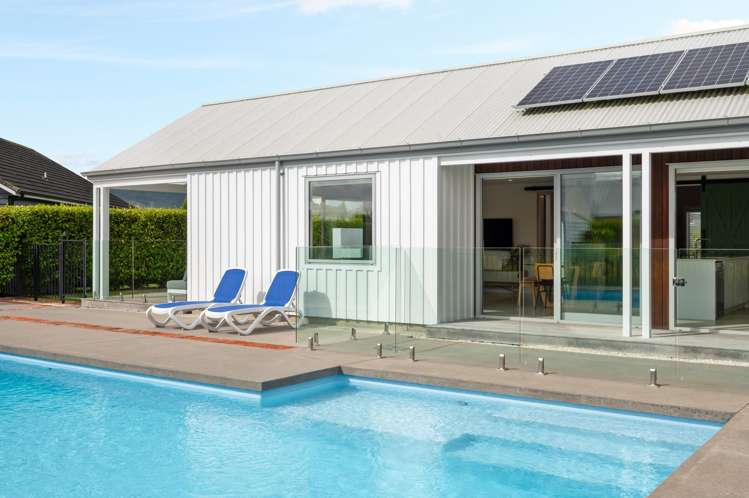 77 Alan Livingston Drive Cambridge_16