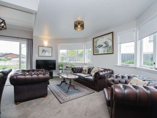 55 Lake Crescent 500063_2