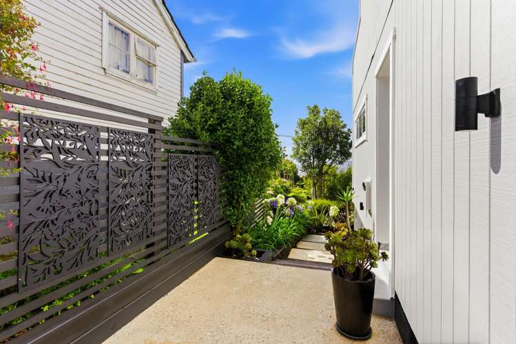 37 Earls Road St Clair_38