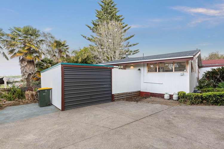 1/29 Heron Place Pakuranga Heights_11