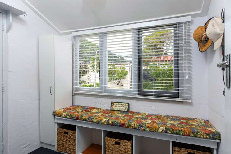 64 Broadway Picton_21