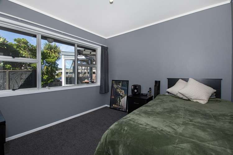 8 Moa Place Onerahi_13