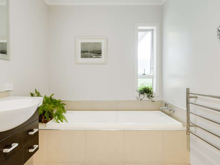 9 Sterling Park Lytton West_18