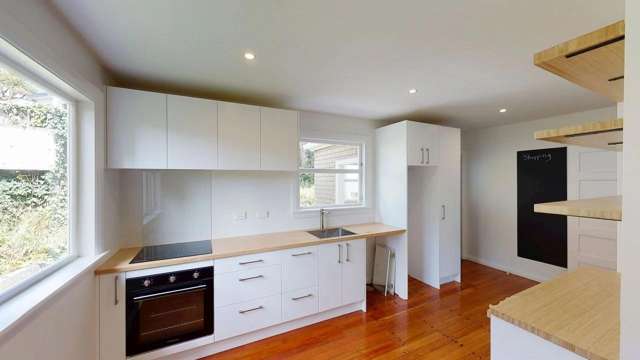 10 Surrey Street 1376_3