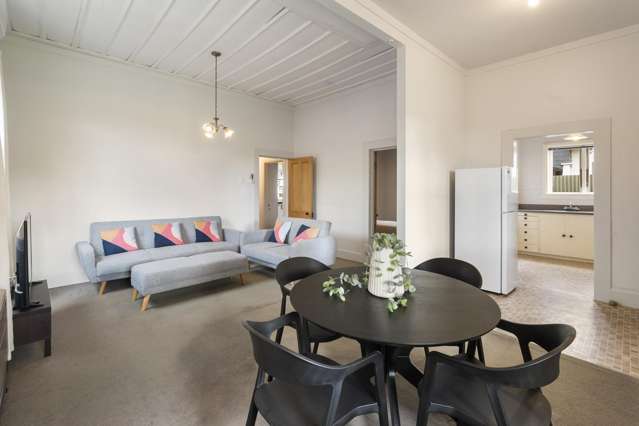 127 Linton Street West End_4