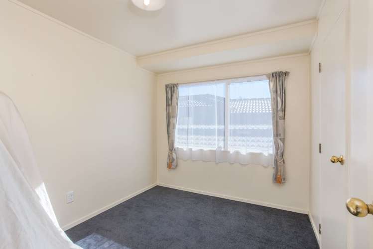 11 Skybird Place Glen Eden_7