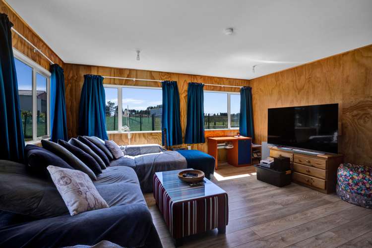 15 Fairbank Avenue Stratford_14