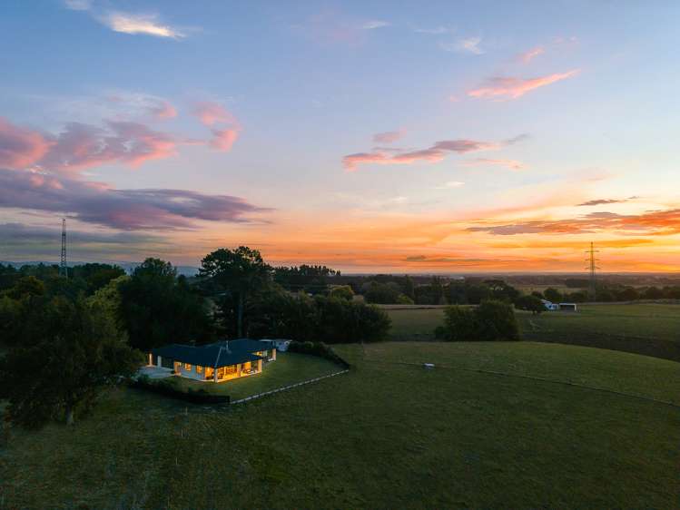 245 Ashhurst Road Bunnythorpe_26